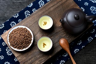 《橘子与毛衣》阅读题及答案_橘子和毛衣短文的主要内容概括