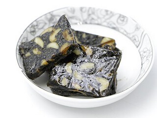 描写山水四季花鸟雨等的唯美古诗（描写山水花鸟的词语有哪些）