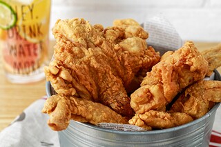 描述莲花的诗句（描述莲花的诗句唯美）