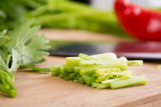 冬至吃饺子的可爱句子（冬至吃饺子的一句话）