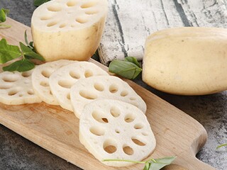 表达爱国主义的诗句（表达爱国主义的诗句）