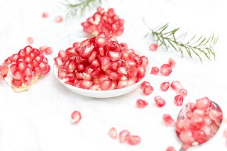 适合大年初一发的文案（适合大年初一发的文案短句图片）