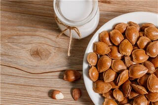 抒情作文800字：妈妈_妈妈作文800字高中叙事