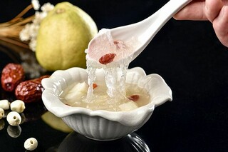 如果可以我想娶你的爱情诗歌（如果可以我想娶你用英语怎么说）