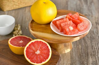 两贤相厄的成语故事及解释（两贤相厄的成语故事及解释图片）